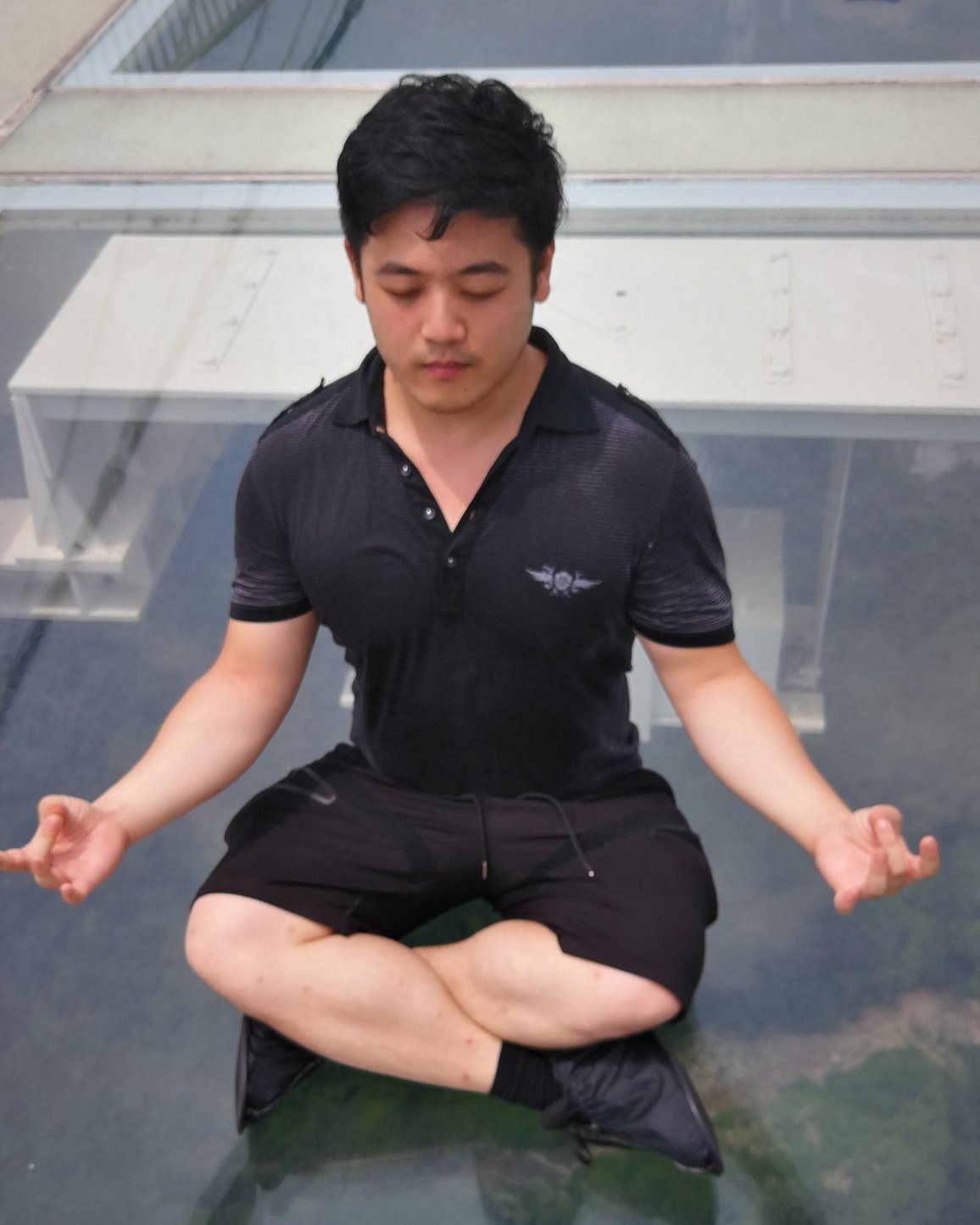 Remedial+massage+therapist+zhen+wang+practicing+yoga